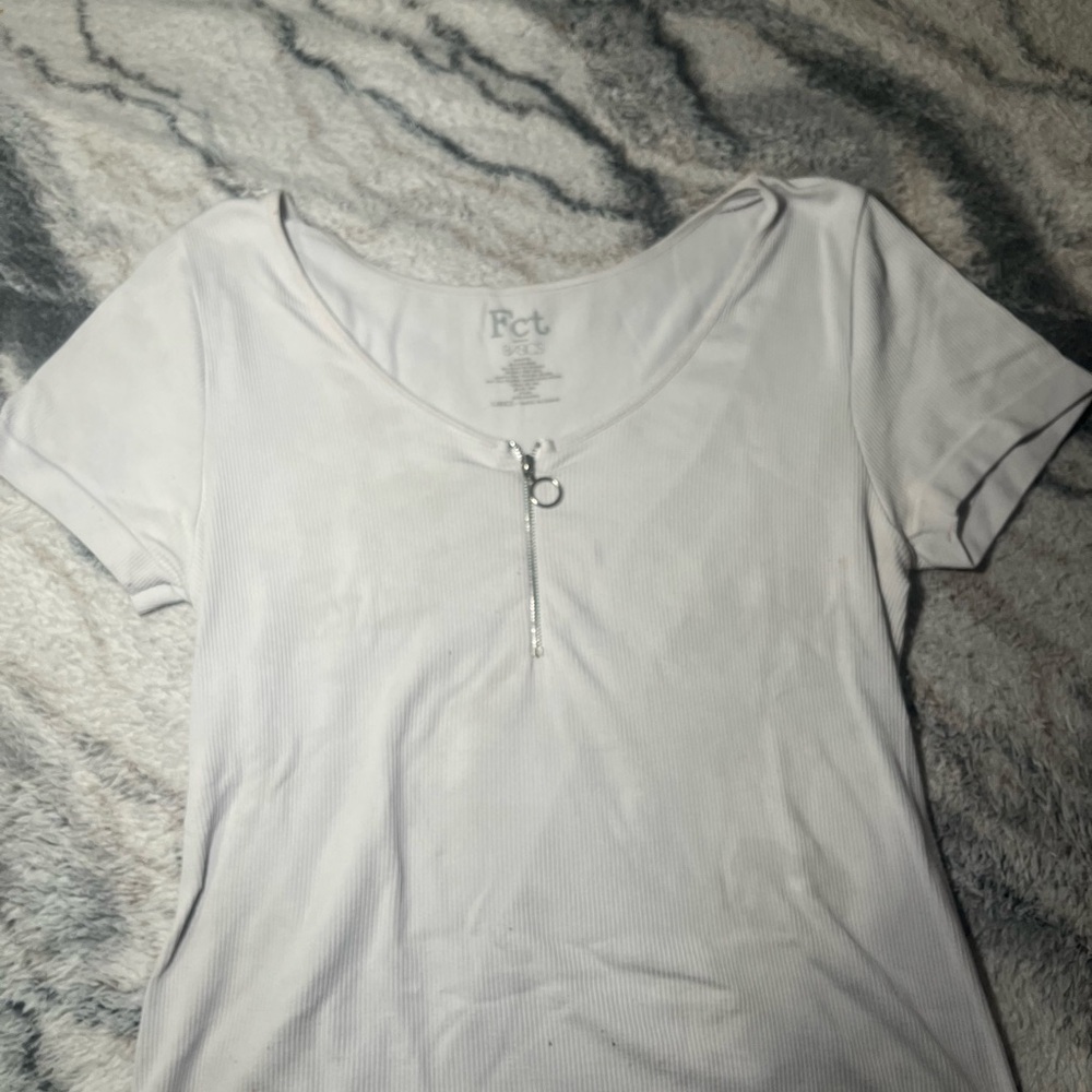 Fct White Short-Sleeve Zip-Neck Ribbed Tee